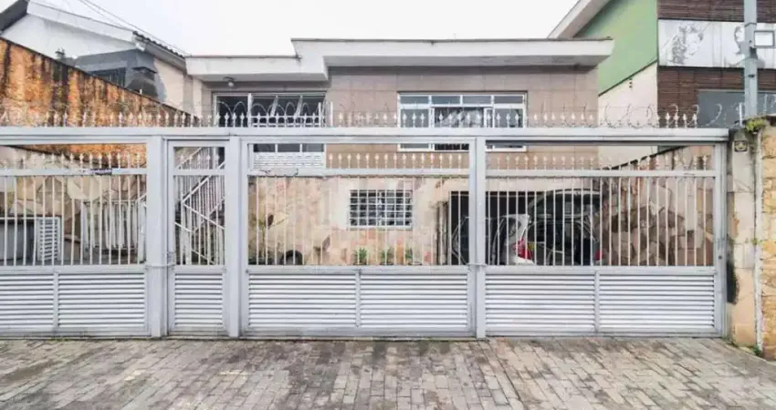 Casa 3 quartos com edícula e 4 vagas - próximo metrô e Parque Ceret