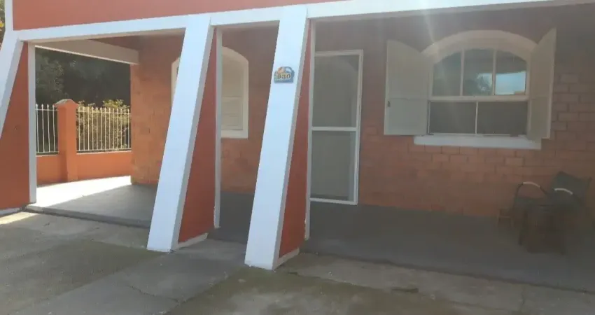 Casa com 3 quartos à venda na Avenida Rio Grande do Sul, 930, Laranjal, Pelotas