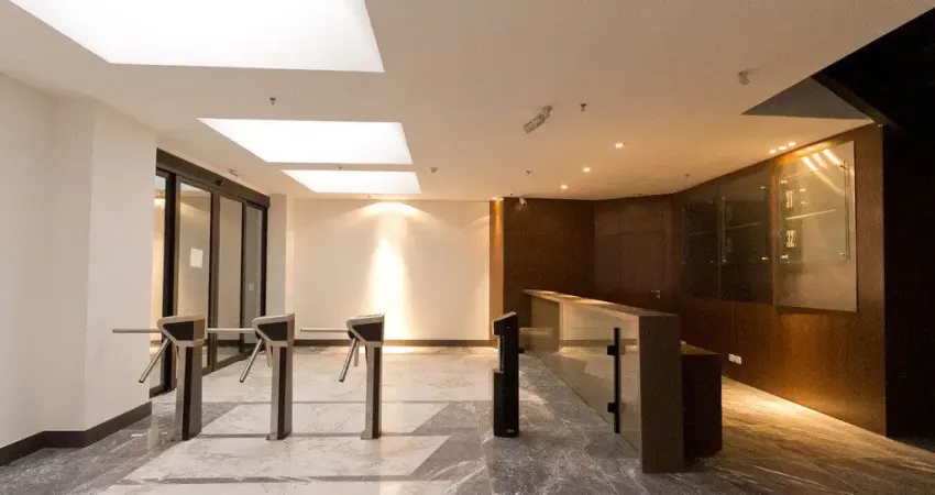 Sala comercial à venda na Rua Emiliano Perneta, 480, Centro, Curitiba