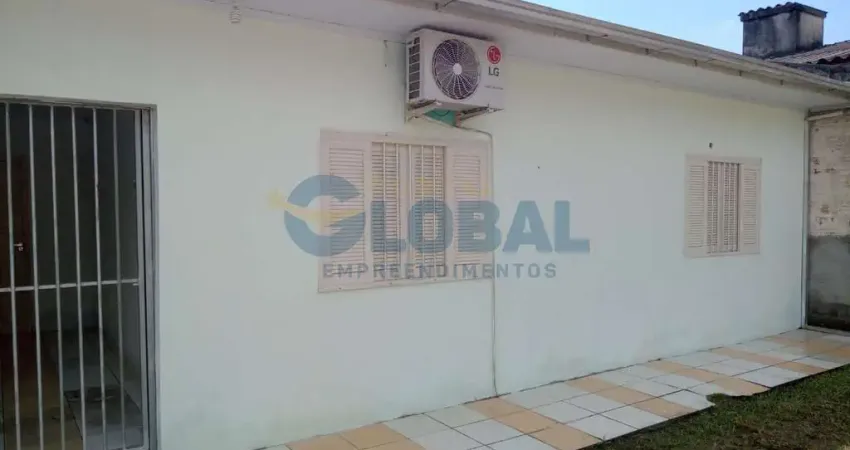 Casa com 4 quartos à venda na Avenida Capitão Pedro Fernandes, Coloninha, Araranguá