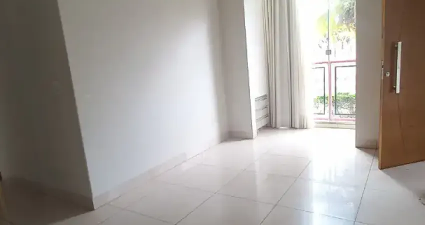 Excelente apartamento, com ambientes amplos, tudo com armários planejados.