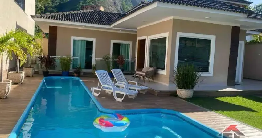 3 quartos, 1 suíte, 2ª locação com piscina e churrasqueira no recanto.