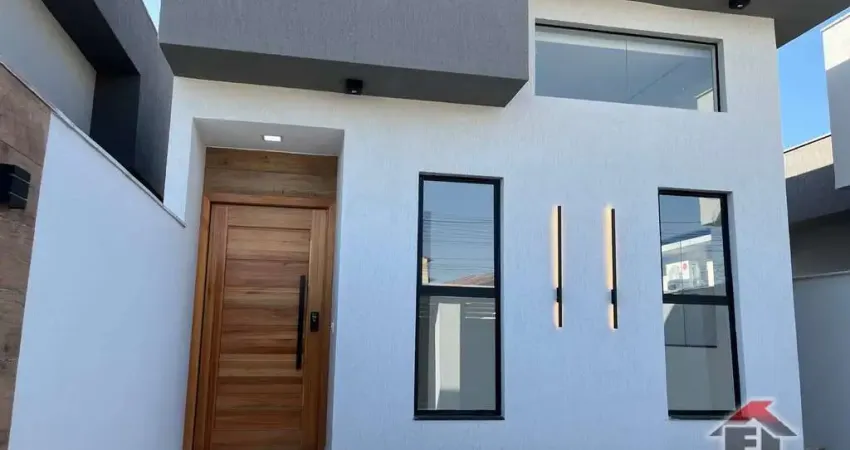 Casa com 2 suítes, churrasqueira no jardim atlântico central