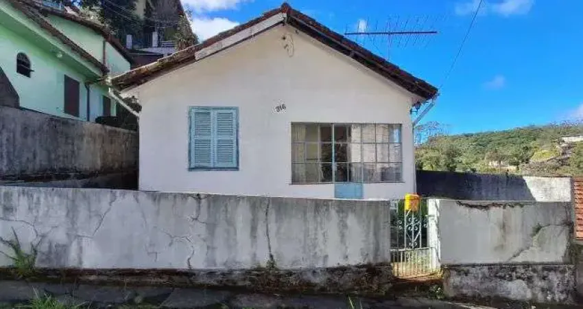 Casa com 3 quartos à venda na Rua Almirante Saldanha, Independência, Petrópolis
