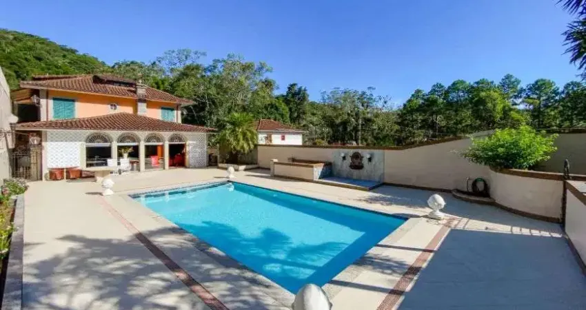 Casa com 6 quartos à venda na Rua Augusto Fragoso, Quitandinha, Petrópolis