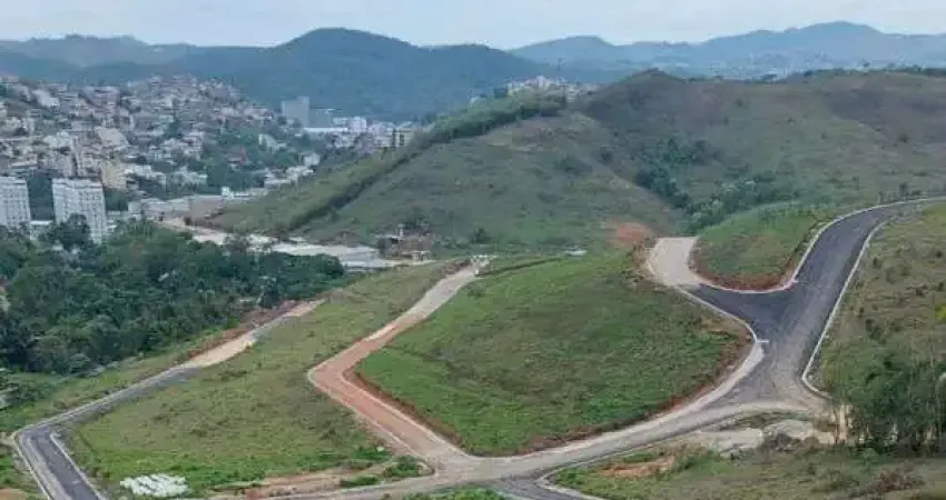 Terreno à venda na Avenida Vereador Raymundo Hargreaves, LOTE 15 QU, Fontesville, Juiz de Fora