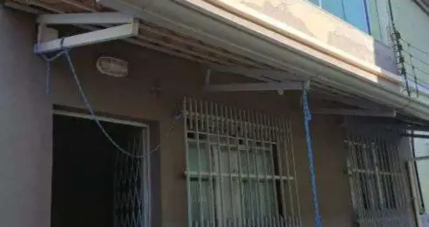 Casa com 3 quartos à venda na Rua Santa Terezinha, Santa Terezinha, Juiz de Fora