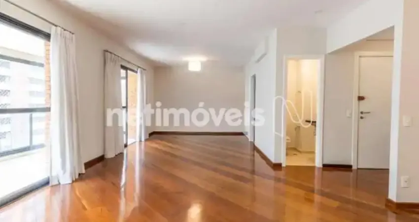 Apartamento com 3 quartos para alugar na Rua Pintassilgo, 36, Vila Uberabinha, São Paulo