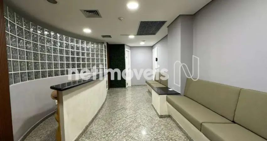 Sala comercial com 3 salas para alugar na Rua Ministro Gabriel de Rezende Passos, 500, Moema, São Paulo