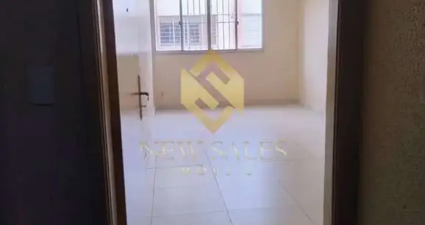 Apartamento- 2 quartos, 2 banheiros, 74m², 1 vaga, armários- centro
