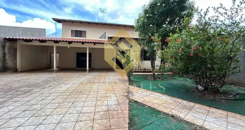 Casa com 3 quartos para alugar na Rua 135, Setor Marista, Goiânia