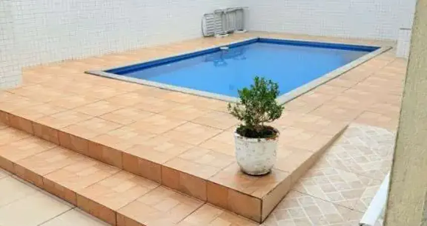 Casa de Condomínio com Churrasqueira e Piscina no Maracanã! - Cód: ACT3369