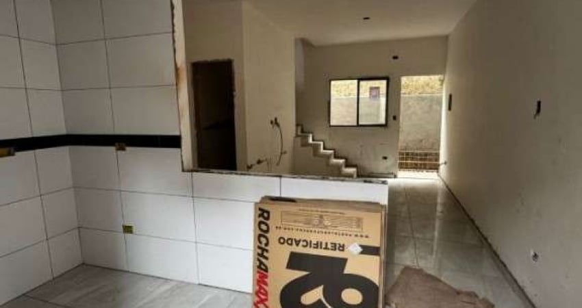 Lindo Sobrado de Condomínio - Novo e Financia! 2 dorms 2 wc's!!