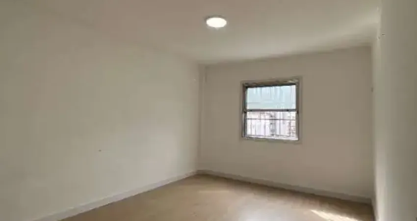 Linda Kit com Piso laminado - 150 mts do mar e Financia! Venha Conhecer!