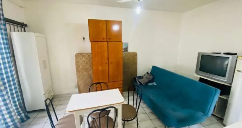 Kitnet Localizada na Ocian com Sacada - Financia! Zona 2!!