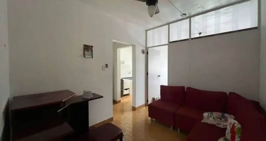 Kitnet dividida para 1 dorm no Canto do Forte - Mobiliada!