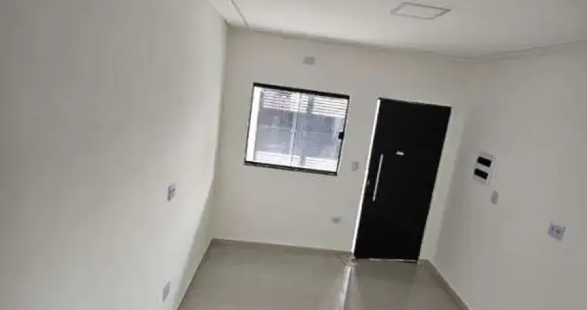 Sobrado Triplex c/ 03 dorms, 200 mts da praia - 485 mil
