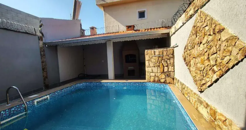 Linda casa térrea geminada com piscina e churrasqueira a carvão - financia!