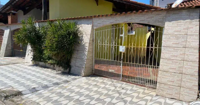 Casa térrea geminada com 2 dorms 1 suíte e 4 vagas de garagem! financia!
