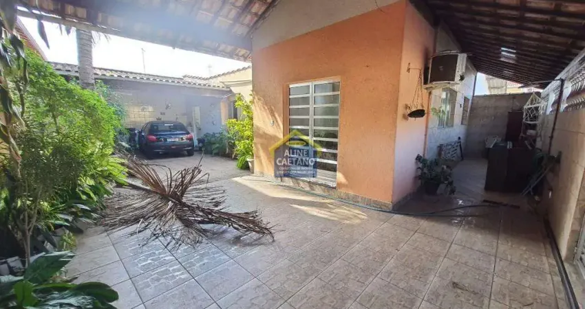 Espaçosa casa térrea 2 quartos na vila tupi - 5 vagas de garagem! somente à vista!!