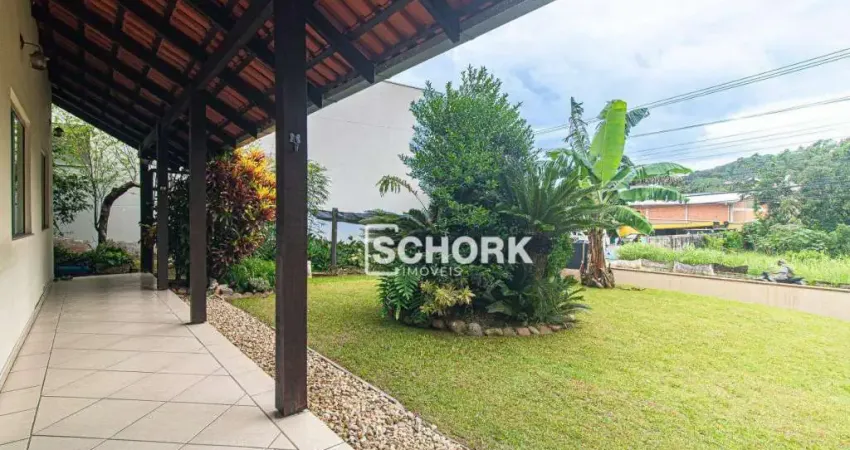 Casa com 3 dormitórios à venda, 140 m² por R$ 1.800.000,00 - Escola Agrícola - Blumenau/SC