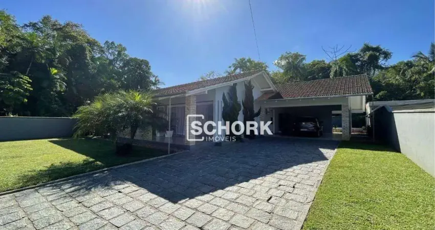 Casa com 3 dormitórios à venda, 224 m² por r$ 1.100.000,00 - centro - pomerode/sc