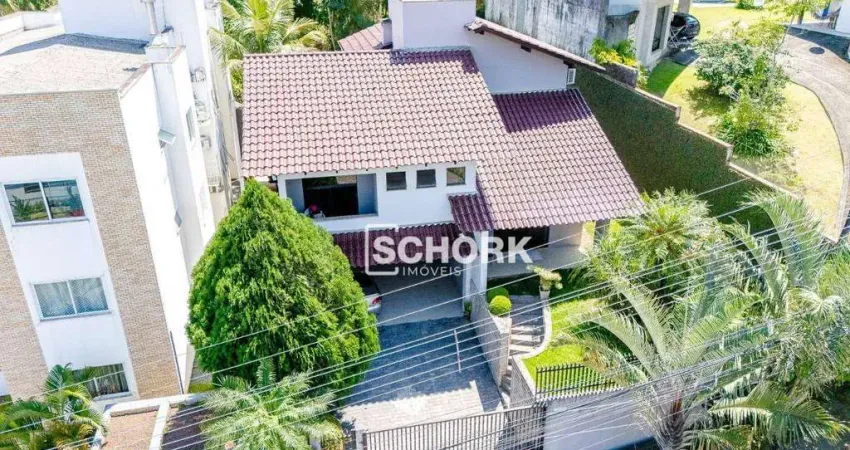 Casa com 3 dormitórios à venda, 185 m² por R$ 1.400.000,00 - Velha - Blumenau/SC