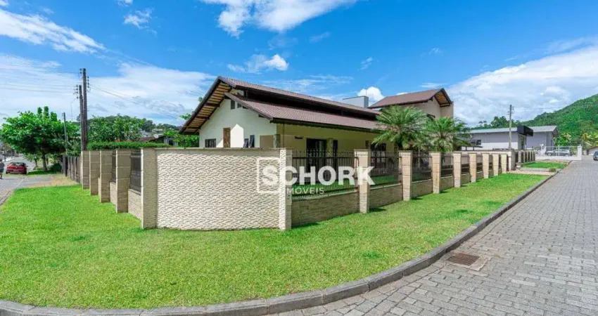 Casa com 4 dormitórios à venda, 212 m² por R$ 650.000,00 - Das Capitais - Timbó/SC