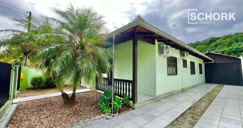 Casa com 3 dormitórios para alugar, 155 m² por R$ 3.562,72/mês - Itoupava Central - Blumenau/SC