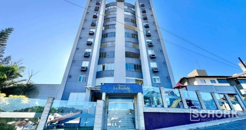 Apartamento com 3 dormitórios para alugar, 97 m² por R$ 2.983,48/mês - Água Verde - Blumenau/SC