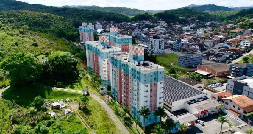 Apartamento com 2 dormitórios para alugar, 60 m² por R$ 1.684,13/mês - Itoupava Central - Blumenau/SC