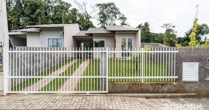 Casa com 2 dormitórios à venda, 63 m² por R$ 315.000,00 - Araponguinhas - Timbó/SC
