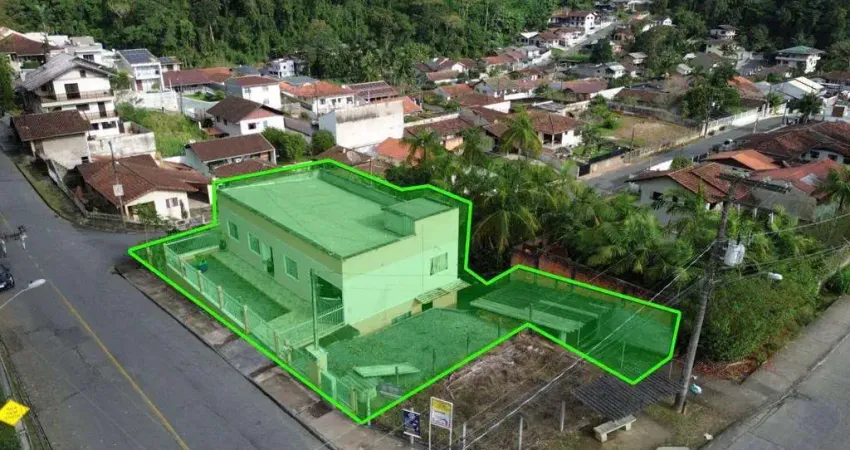Casa com 6 dormitórios à venda, 210 m² por R$ 740.000,00 - Escola Agrícola - Blumenau/SC