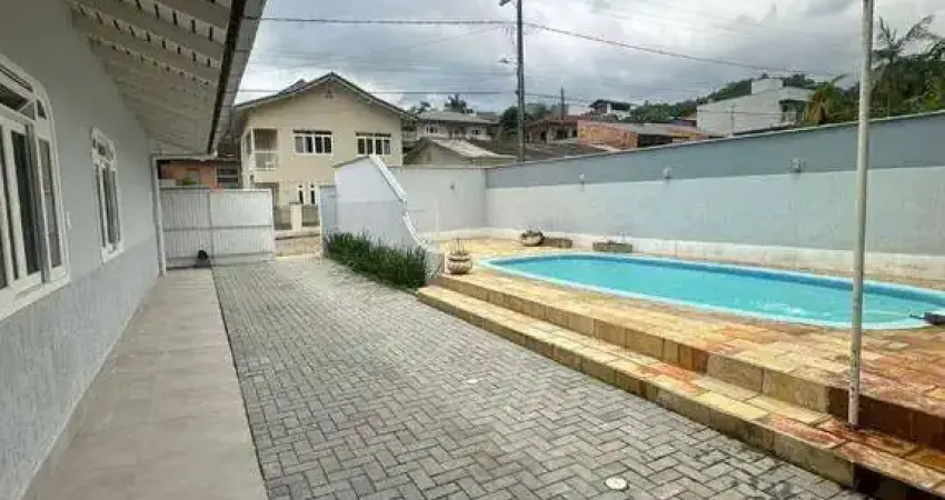 Casa com 4 dormitórios à venda, 180 m² por r$ 599.900,00 - gávea - rodeio/sc