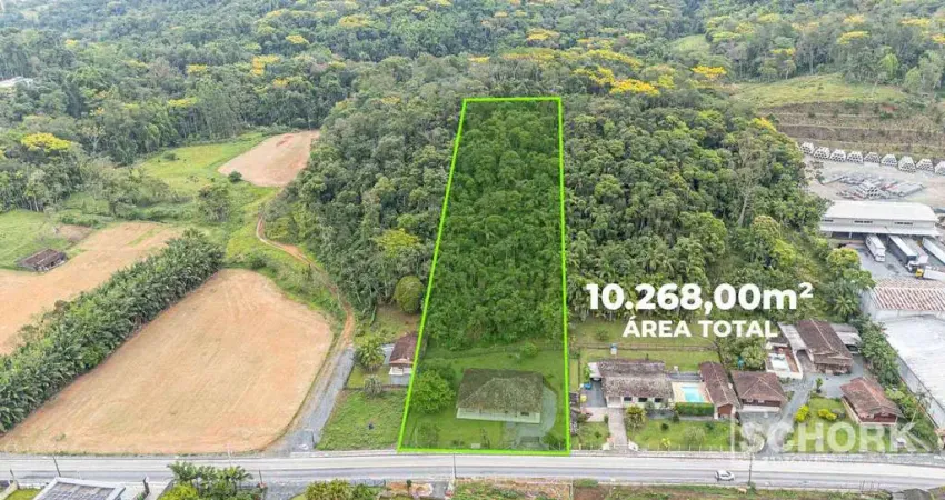 Casa com 3 dormitórios à venda, 250 m² por r$ 2.450.000,00 - itoupavazinha - blumenau/sc