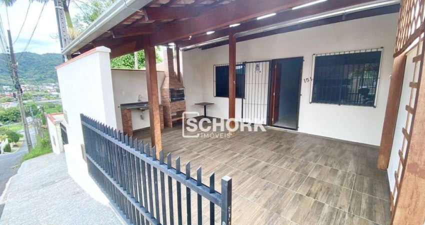 Casa com 2 dormitórios para alugar, 100 m² por R$ 2.223,75/mês - Velha - Blumenau/SC
