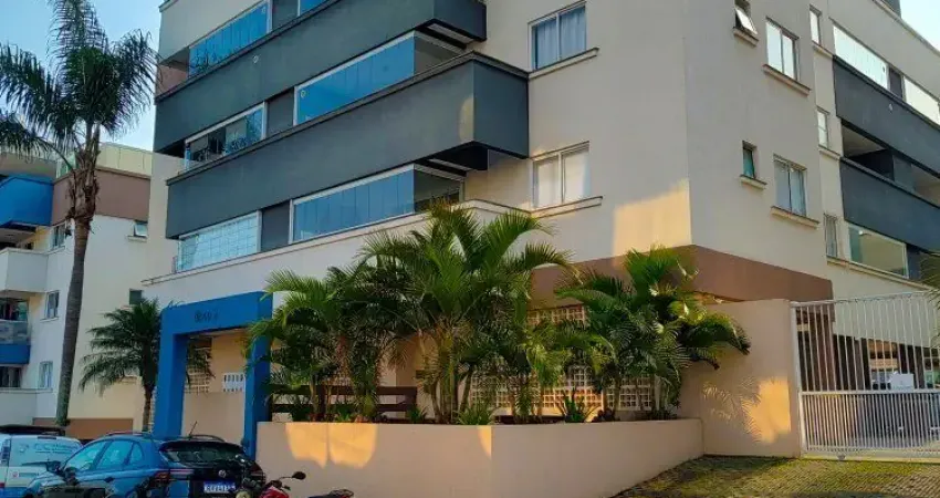 Praia de Bombas - Excelente cobertura 03 quartos com piscina