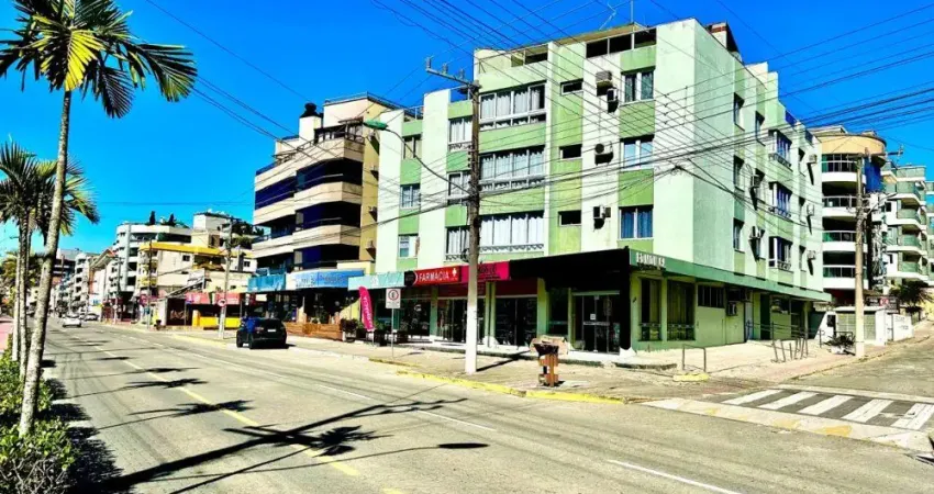 Praia de Bombas - 03 quartos na avenida - 50 metros do mar