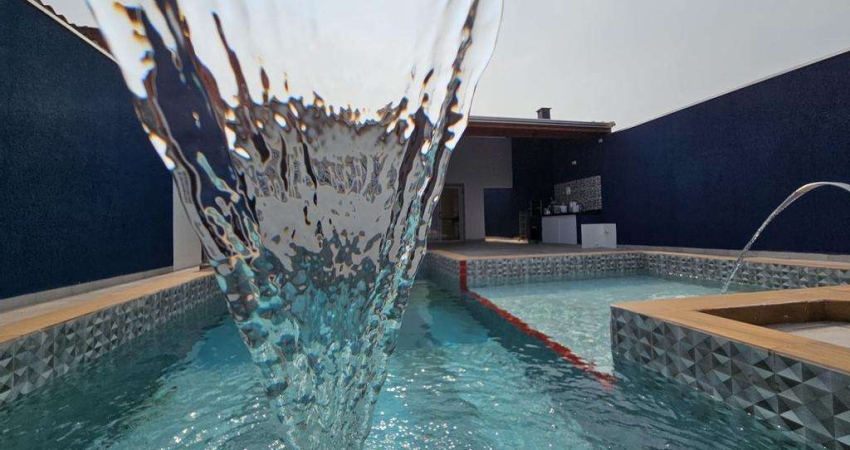 Casa à venda em Itanhaém com 3 suiítes, área de lazer completa  - Aceita financiamento bancários