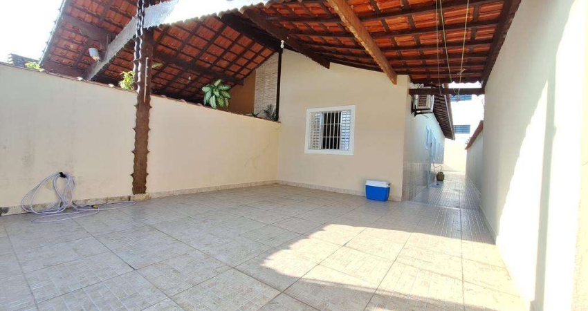 Casa à venda em Mongaguá, Jussara, com 2 quartos, com 75 m²