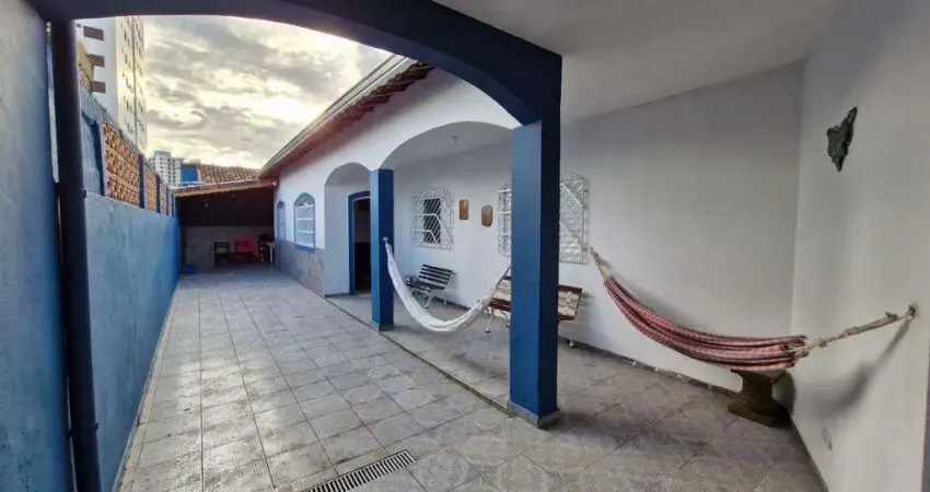 Casa à venda em Mongaguá, PÉ NA AREIA!!!