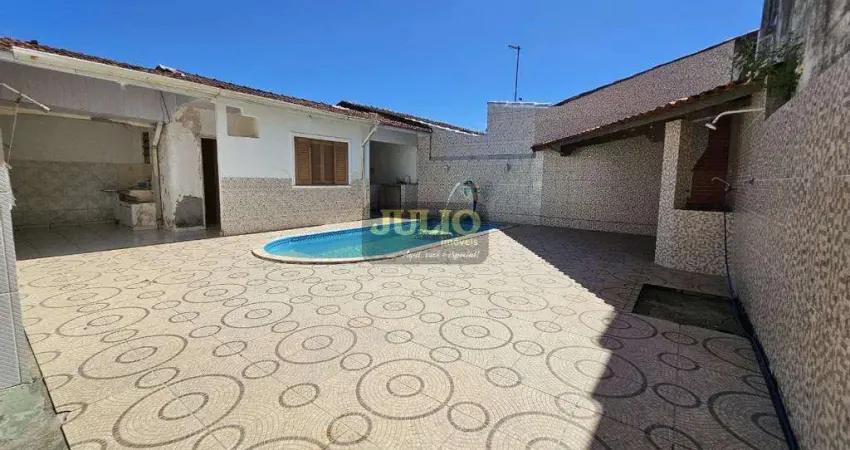 Sobrado à Venda com Piscina em Itanhaém – 6 Dormitórios a 300m da Praia no Bairro Nova Itanhaém