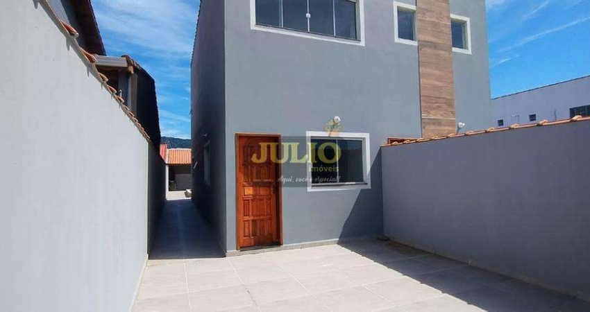 Casa à venda em Itanhaém, Santa Terezinha, com 1 suíte, com 87084 m²