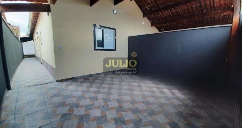 Casa à Venda em Agenor de Campos, Mongaguá – 2 Dormitórios, Suíte, Piscina e Churrasqueira