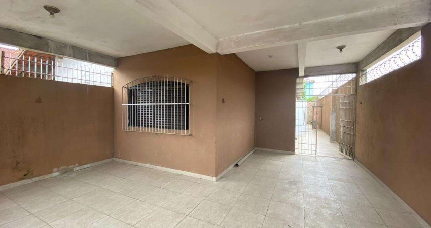 Casa de 3 Andares à Venda na Vila Tupi – 5 Quartos, Hidromassagem e Quintal em Praia Grande