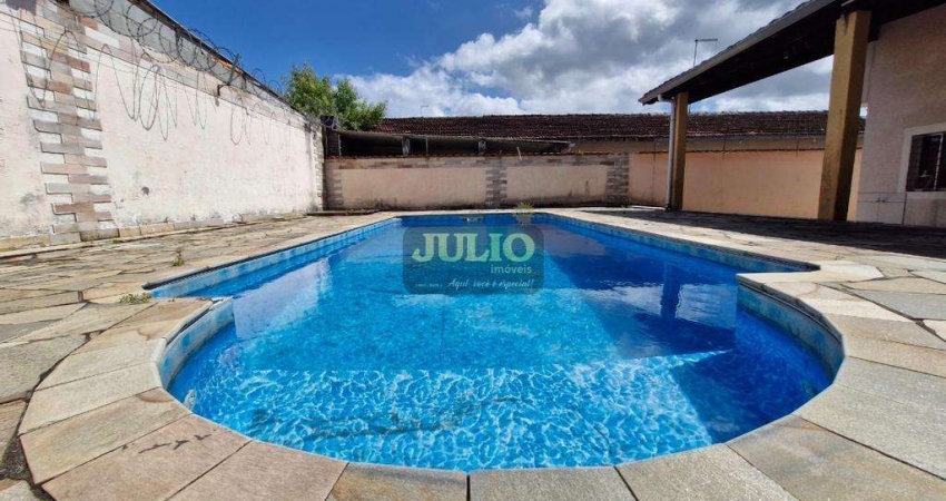 Casa à Venda em Mongaguá com Piscina, Varanda Gourmet e 142,90m² de Área Construída