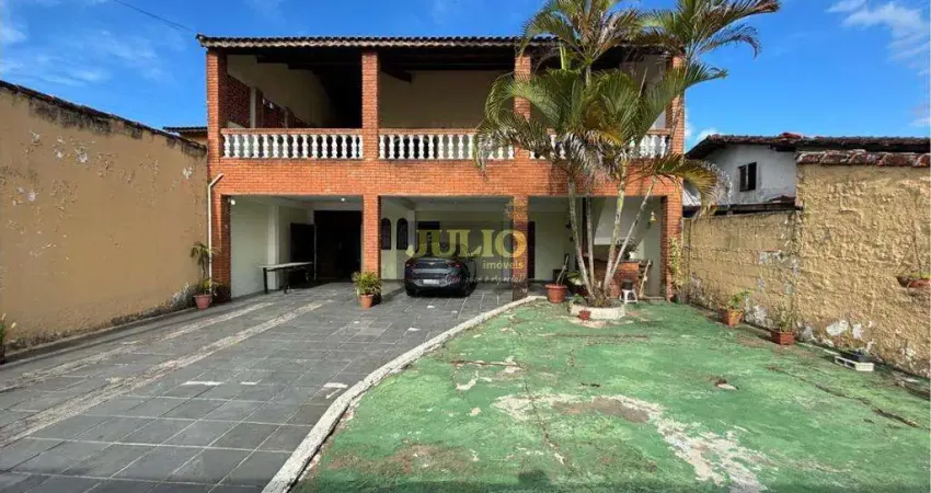 Sobrado à venda em Mongaguá, Agenor de Campos, com 2 quartos, com 217.69 m²