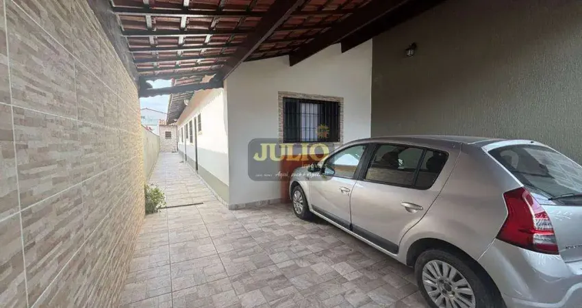 Casa à Venda em Mongaguá com 3 Dormitórios, Suíte e Churrasqueira – Ótima Localização