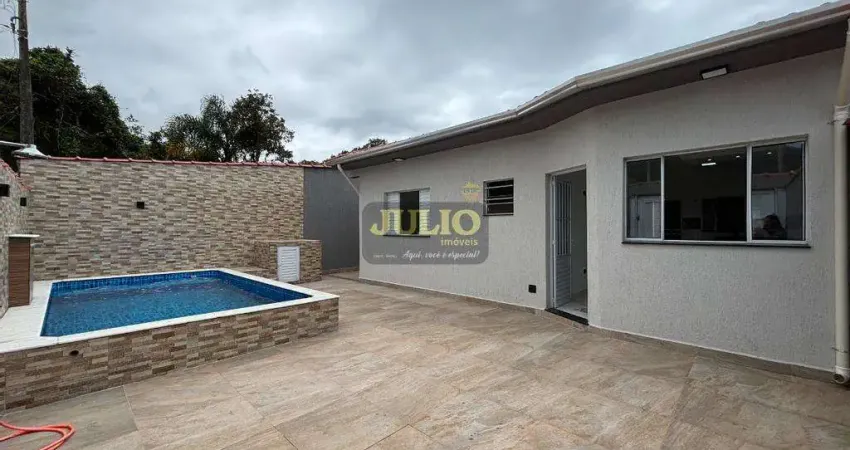 Casa com piscina à venda em itanhaém - 2 dorm, churrasqueira, 2 vagas