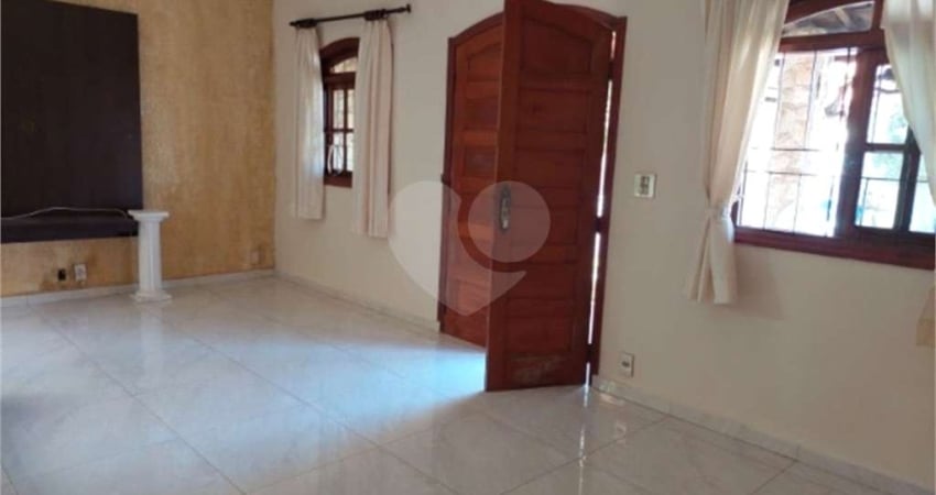 Casa com 3 quartos à venda em Núcleo Residencial Satélite - SP
